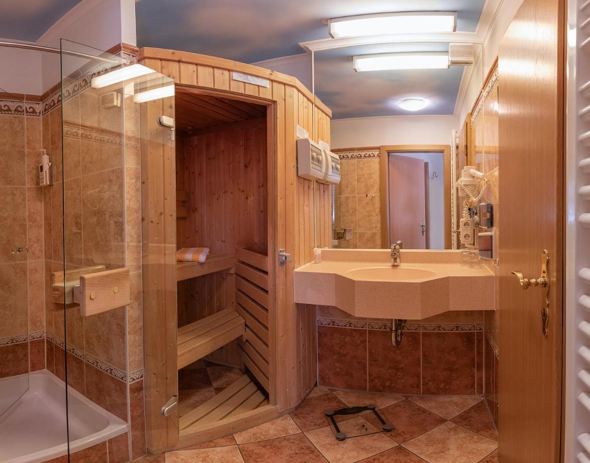 Koenig Ludwig Design Hotel Neu Zimmer Mit Sauna Oder Whirlpool Oder Mehr 알토팅 외부 사진