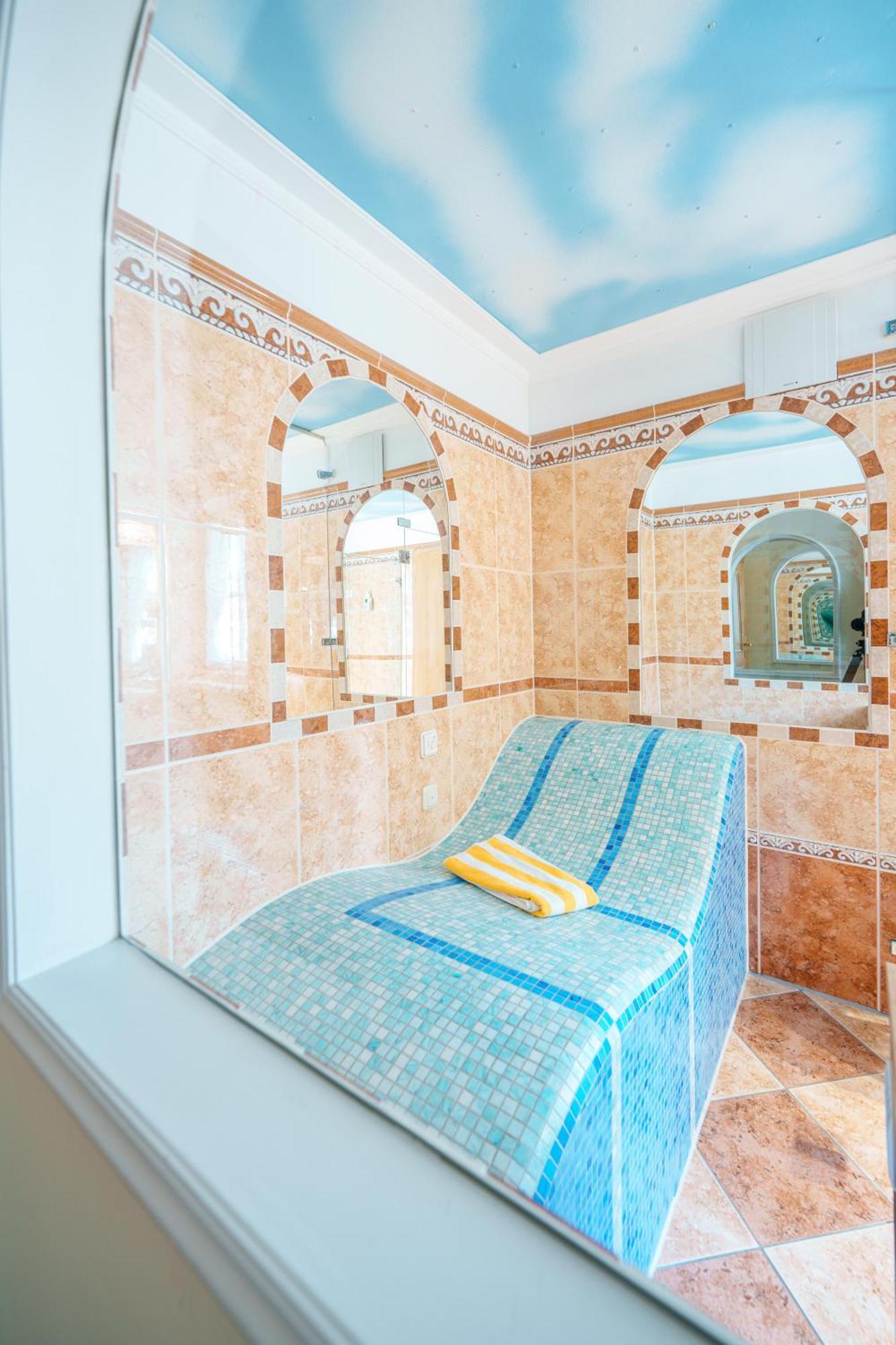 Koenig Ludwig Design Hotel Neu Zimmer Mit Sauna Oder Whirlpool Oder Mehr 알토팅 외부 사진