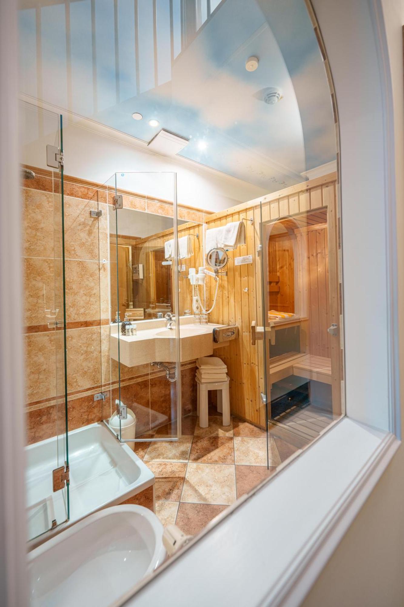 Koenig Ludwig Design Hotel Neu Zimmer Mit Sauna Oder Whirlpool Oder Mehr 알토팅 외부 사진